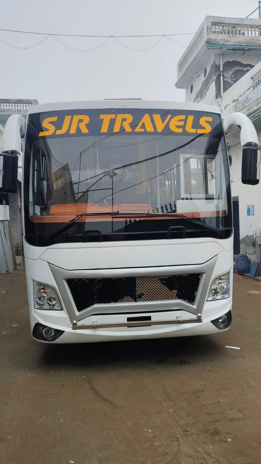 40 Seater — 40 Seater